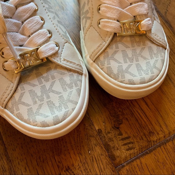 Michael Michael Kors | Ivory/White Sneakers | 11c - Picture 10 of 13